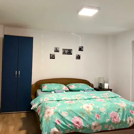 Regina's Luxury Apartment *