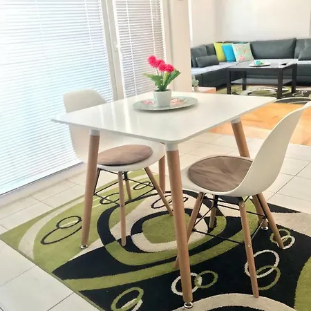 Regina's Luxury Apartment Skopje